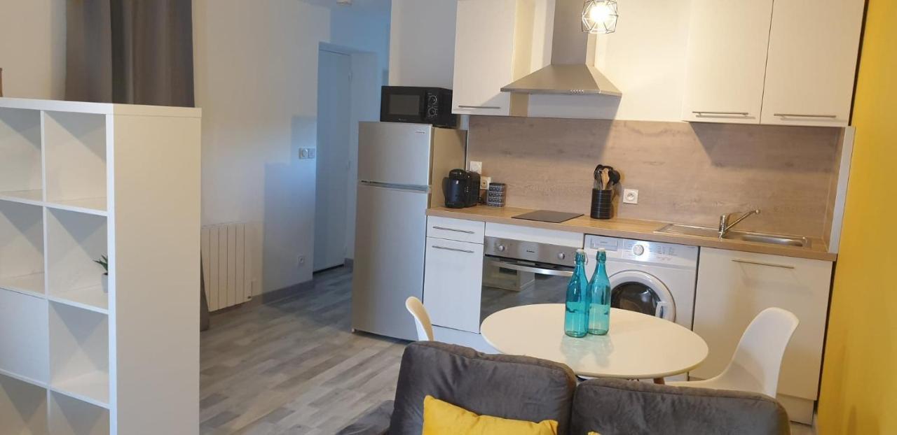 Appartement Hébergements Complets Proche Aéroport St Exupéry - Zac De Chesnes - Cnpe Du Bugey *